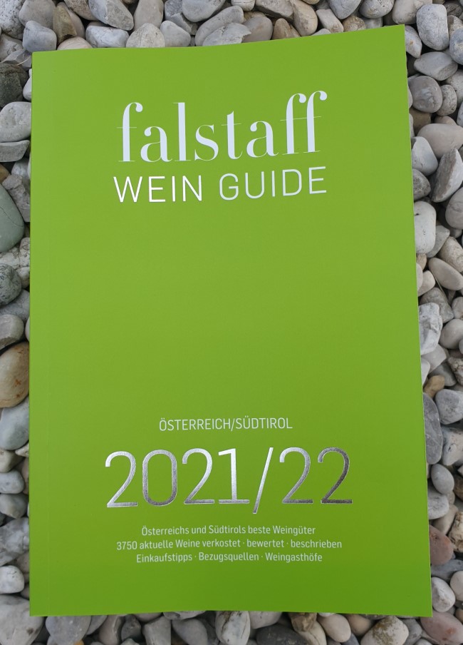 Falstaff Weinguide 2021/22 - ein umfassender Blick auf öster. Weine