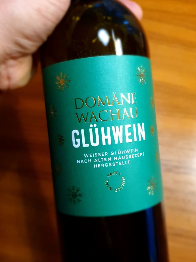 Glühwein Weiß - ein Genuss für zu Hause - ganz einfach zubereitet Glühwein Weiß - ein Genuss für zu Hause - ganz einfach zubereitet
